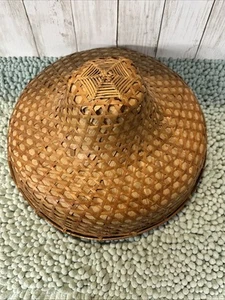 Wicker Bamboo Conical Rickshaw Coolie Hat Rice Paddy Gardening Field Decor VTG - Picture 1 of 6