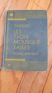 Dumas Les Trois Mousque-Taires -by Alexandre Dumas - Foto 1 di 3