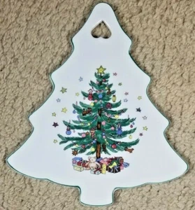 Nikko Happy Holidays 10" Christmas Tree Shaped Porcelain Cheese Board - Picture 1 of 6