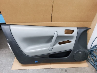 2001-2002 Dodge Stratus Chrysler Sebring Driver Left Front Door Panel OEM - Image 1 of 4