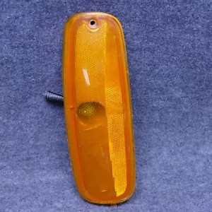1996-2002 Express Savana 1500 LH Front Side Marker Light Lamp 16521757 OEM 73841 - Picture 1 of 6