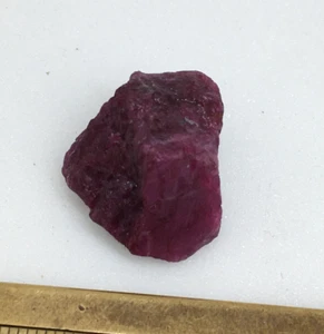 18.90 carat natural raw ruby rough red pink color healing chakra good stone - Picture 1 of 8