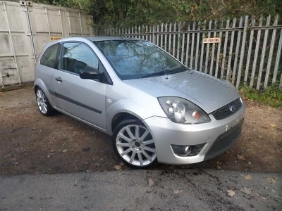 Ford Fiesta mk6 ZETEC S SILVER BREAKING SPARE side repeater PETROL ST 3 DR ,/, - Image 1 of 4