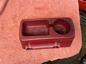 Ford F-150 F-250 F-350 1992-1996 rojo portavasos banco montado asiento delantero OEM - Imagen 1 de 6