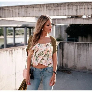 ZARA FRILLED TOP REF. 2882/196 S BLOGGERS FAVORITE - Picture 1 of 3