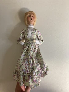 Vtg Byers Choice Caroler Country Woman Floral Dress  13”Doll - Picture 1 of 6