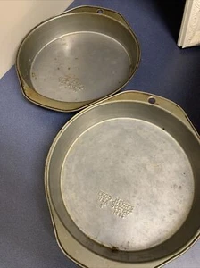 Lot of 2 Ekco Baker’s Secret Non Stick 8” Cake Baking Pans M95 - Picture 1 of 3