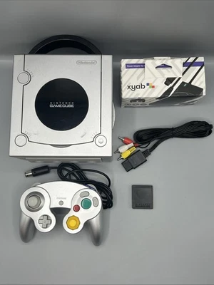 Platinum Silver Nintendo GameCube Video Game Console +Controller & Memory Card 1 - Image 1 of 4