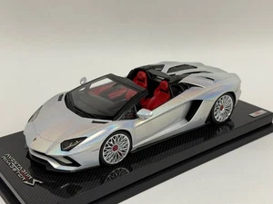 1/18 MR Collection Lamborghini Aventador S Chameleon White LAMBO031ATDV2 BO156 - Picture 1 of 8