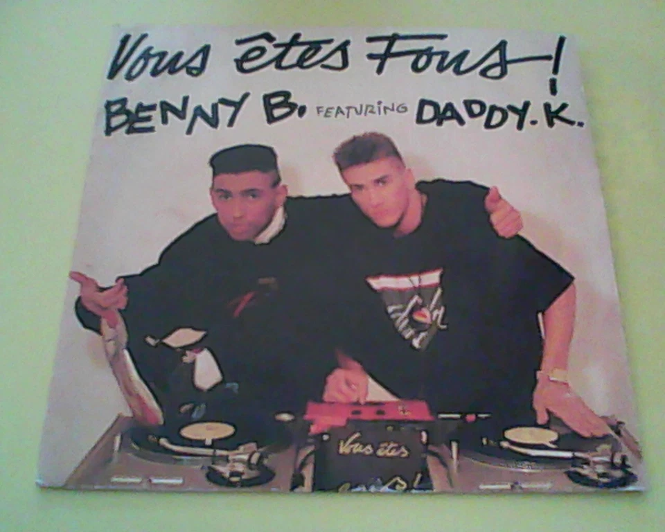 45 TOURS SP    BENNY B VOUS ETES FOUS!  ON THE BEAT  CBS 1396 7 DE 1990 - Photo 1/1