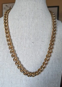 Goldfarbene Knebelkette signiert neu ohne Etikett schöne Qualität Lagenlook Stück - Bild 1 von 5