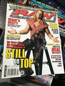 Revista WWF WWE RAW Febrero 2004 - Shawn Michaels + Rock Austin Wrestlemania - Imagen 1 de 3