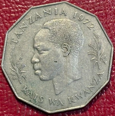 HIGH GRADE 1972 TANZANIA 5 SHILLINGS COIN-NOV102 - Image 1 of 2