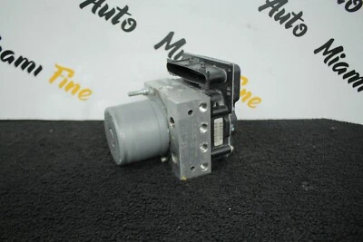 Nissan 370Z 2010 ABS módulo de bomba de freno antibloqueo OEM automático Foto 1 de 4