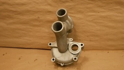Cuerpo de montaje de bomba de agua Ferrari 308 GTSi Mondial OEM PN 115470 Foto 1 de 4