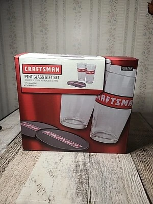Juego de regalo de vidrio de pinta Craftsman, 2 vasos de pinta con 2 posavasos de hojalata Foto 1 de 4