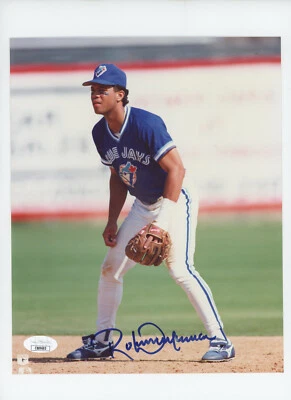 Roberto Alomar - 8X10 Autographed Photo - JSA (CB89685) - Image 1 of 2