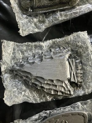 Siskiyou Buckle Co 1988 Western Punta de Flecha Pedernal Metal Peltre Cinturón Hebilla H80 EE. UU. Foto 1 de 2