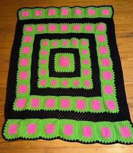 Vtg Pink & Green Granny Square Crochet Afghan~Throw Roseanne Style~1970’s~ - Picture 1 of 7