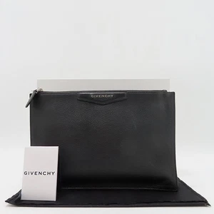 GIVENCHY BB609CB00B Black Leather Medium Antigona Clutch Bag - Picture 1 of 7