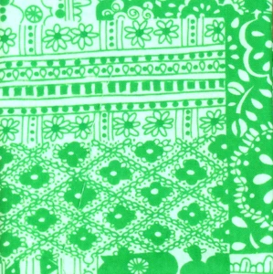 Vintage 70s ditsy floral green white cotton fabric sewing remnant FQ 17 x 22 " - Picture 1 of 1