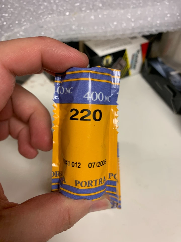 3 ROLLS Kodak PORTRA 400 NC 220 Color Negative Film - EXPIRED 07/2005 - Image 1 of 2