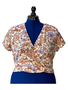No Comment NY LA Plus - Floral Open Back Crop Top With Rear Tie Size 1X NWT - Picture 1 of 9
