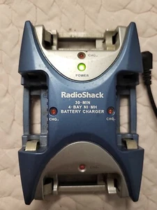 RadioShack 4 bay ni-mh battery charger B - Picture 1 of 7