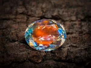 4.13 Carat Golden Rainbow Moonstone Gemstone Faceted 11x9x5 MM Oval Shape - Picture 1 of 3