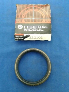 Sello de rueda delantera National Oil Seals # 710106 - Imagen 1 de 2
