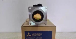 1PZ Servomotore AC Mitsubishi HJ-KS13BJ - Foto 1 di 1