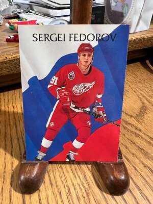 1993 Parkhurst Sergei Fedorov #219 International Rising Star Detroit Red Wings - Image 1 of 2