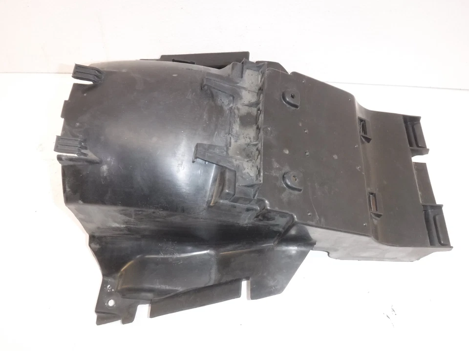 Honda Goldwing 1500 1996 guardabarros trasero guardabarros bajo 80101-MN5-000 Foto 1 de 4