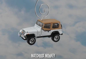 White 1994 Jeep Wrangler Custom Ornament 1/64 Adorno 4x4 Tan Soft Top YJ Sport - Picture 1 of 7