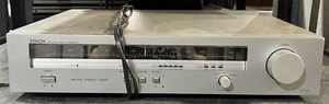DENON AM-FM STEREO TUNER TU-530 - Picture 1 of 4