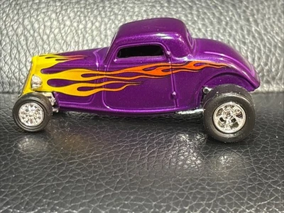 ¡FORD HI-BOY CUPÉ HOT WHEELS '34! REAL RIDERS MORADO CON LLAMAS Foto 1 de 4