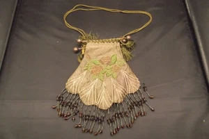 Cartera vintage Art Nouveau bordada con cuentas retícula bolso seda floral borla - Imagen 1 de 10