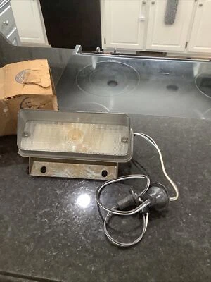 Lámpara de estacionamiento delantera derecha Lincoln Continental 1970-1972 D2VY-13200-A Foto 1 de 4