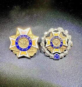 Par de prendedores auxiliares vintage de oro de 10 quilates y marca esterlina en estado bastante bueno 4 g combinados - Imagen 1 de 2