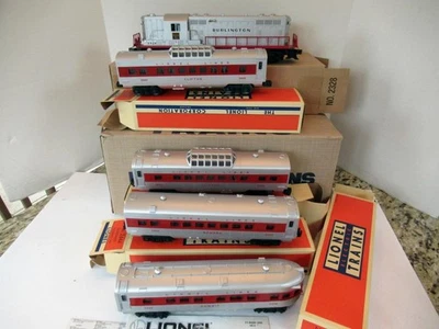 LIONEL CONVENTIONAL CLASSICS  31775 - #1562 BURLINGTON GP7 PSNGR SET-  LN -H1 - Image 1 of 4