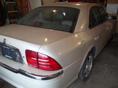 Used Right Fuel Pump fits: 2001  Lincoln ls Pump Assembly R. fuel deliver Foto 1 de 4