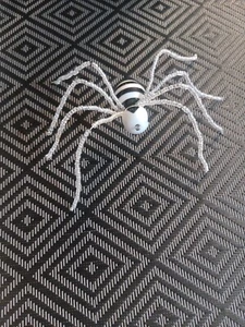 Beaded Spider Handmade 3 Inches - Picture 1 of 3