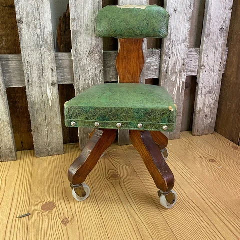 Super Cool Vintage Toddler/Childerns Desk Chair swivels rolling wheels Cover