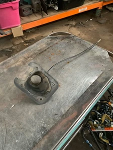 95-00 Lexus LS400 XF20 4.0L V8 Fuel Gas Door Tank Filler Neck Rubber Seal OEM - Bild 1 von 2