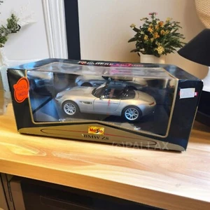 MAISTO 1:18 PREMIERE EDITION BMW Z8 ARGENTO - Foto 1 di 3