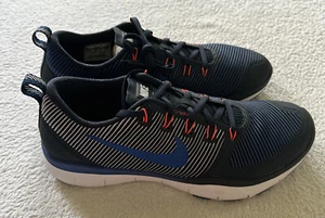 Nike Free TR Versatility Amp: UK 10: Obsidian/Weiß: 833336 441: Brandneu in Originalverpackung - Bild 1 von 15