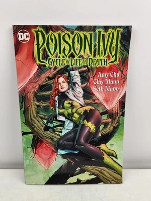 Cómics de DC Poison Ivy: Cycle of Life and Death noviembre de 2016 Foto 1 de 4