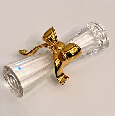 Figura de graduación de cristal con diploma de Swarovski artículo #656339 caja original recuerdos Foto 1 de 4