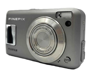 [ NEAR MINT] Fujifilm FinePix F31fd Silver 6.3MP Compact Digital Camera Japan - Image 1 of 4