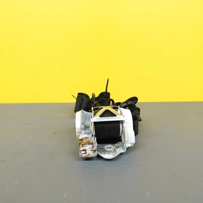 2014-2018 Bmw 435i F32 F33 F36 2dr Cpe Lh Left Driver Front Seat Belt - Image 1 of 4